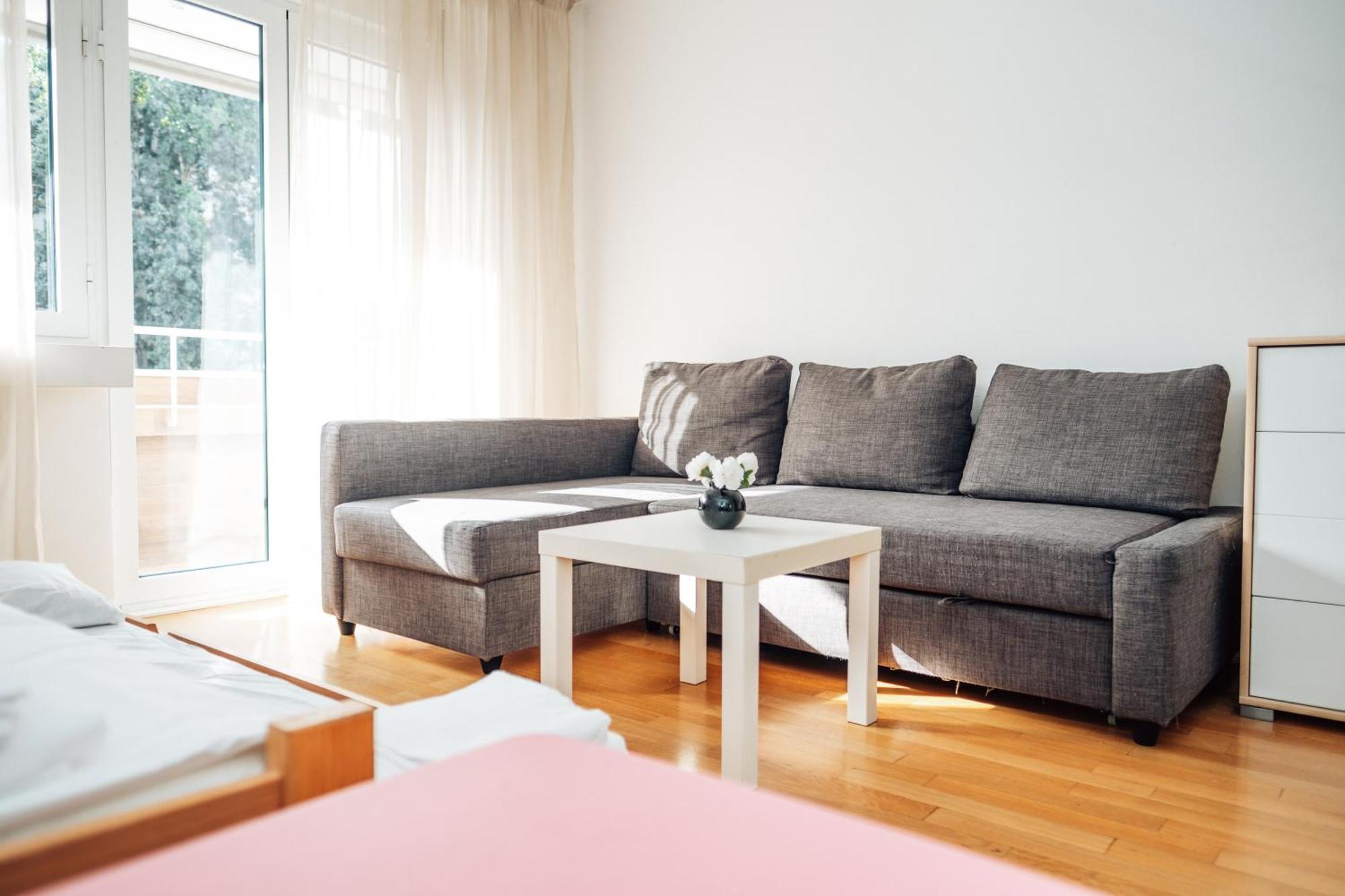 Crown Central Three Bedroom Apartment Белград Екстериор снимка